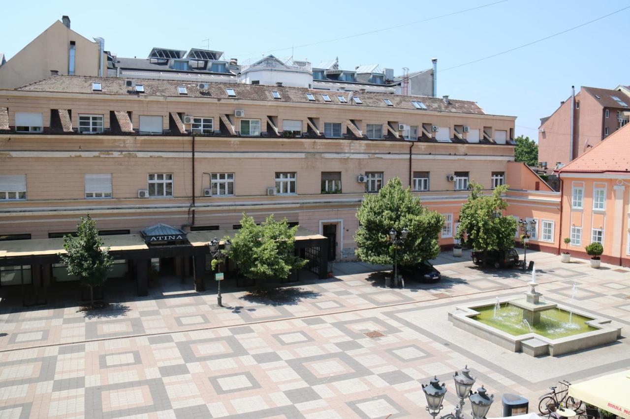 Apartment Centrum Novi Sad Exteriör bild