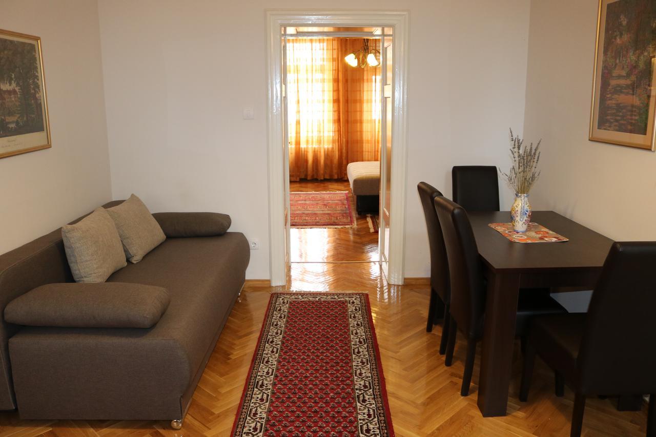 Apartment Centrum Novi Sad Exteriör bild